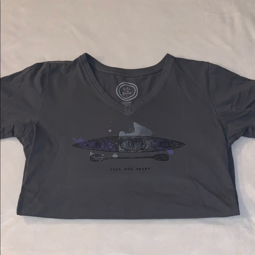 Gray short sleeve tee